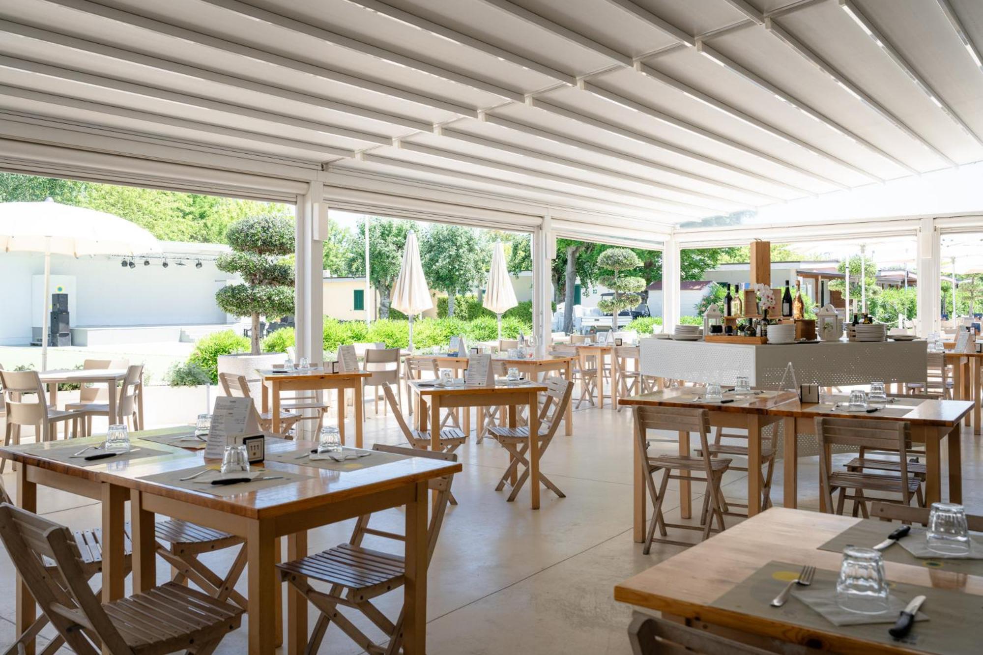 Club Del Sole Stork Family Collection Giulianova Exterior foto